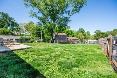 110 Heavenly Dr, Statesville, NC 28625 - photo 7