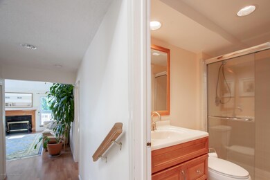 20 Hunters Pointe, North Middletown, NJ 07748 - photo 6