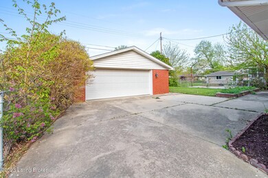 3211 Allison Way Louisville KY 40220 HDR