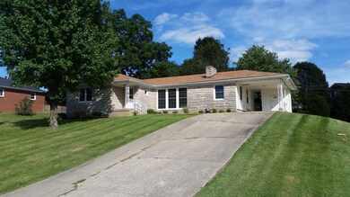 911 Bob o Link Dr, Harrodsburg, KY 40330 - photo 5