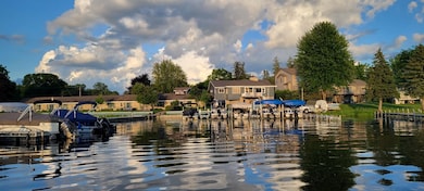 447 Lake St unit 14, Green Lake, WI 54941 - photo 5