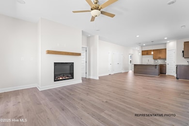 89 W Coulter Ct, Selma, NC 27576 - photo 5