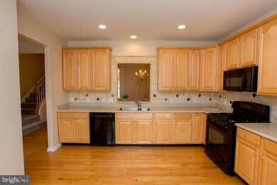 175 Pipers Inn Dr, Fountainville, PA 18923 - photo 5