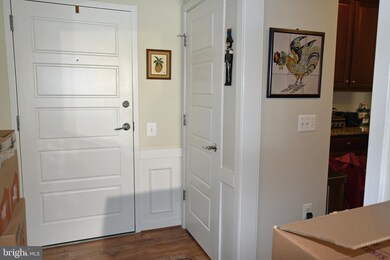 8980 Fascination Ct unit 415, Lorton, VA 22079 - photo 7