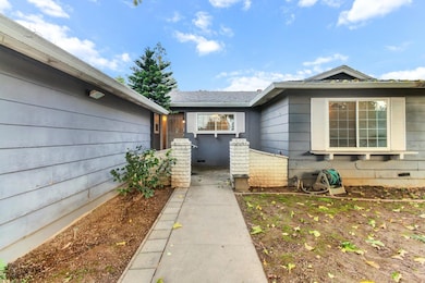 2833 Sandbrook Ct, Sacramento, CA 95826 - photo 2