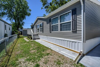 3607 John St, Council Bluffs, IA 51501 - photo 2