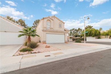 8653 Freeport Ln, Las Vegas, NV 89117 - photo 2