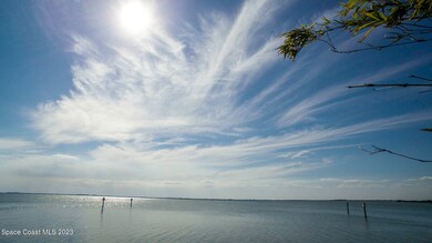 21 W Point Dr, Cocoa Beach, FL 32931 - photo 2