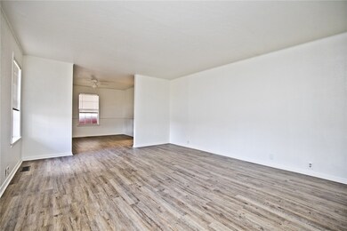 407 Magnolia Dr, Bentonville, AR 72712 - photo 4