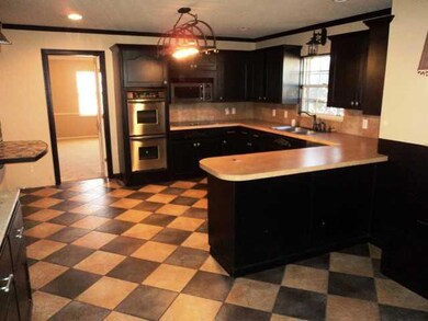 1937 N Broadway Ave, Shawnee, OK 74804 - photo 4