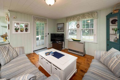 04 - Living Room