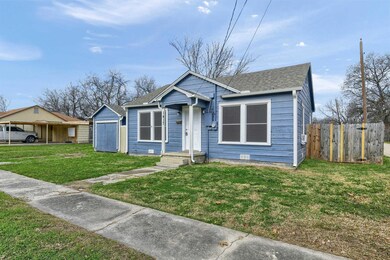 1417 E Garnett St, Gainesville, TX 76240 - photo 7