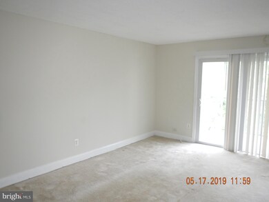 1009 Chillum Rd unit 312, Hyattsville, MD 20782 - photo 3