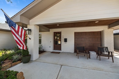 2007 Nina Lee Ln, Houston, TX 77018 - photo 3