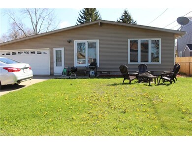 5545 E Lake Rd, Sheffield Lake, OH 44054 - photo 3