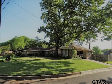 3820 3820 Darrell Ln, Tyler, TX 75701 - photo 4