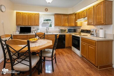 13-Kitchen_SLS_-6171