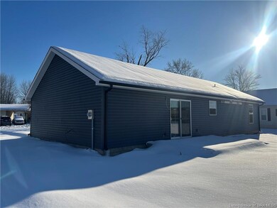 740 N 1st St, Austin, IN 47102 - photo 3