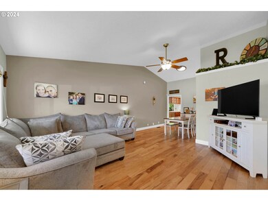 1655 Ridgley Blvd, Eugene, OR 97401 - photo 6