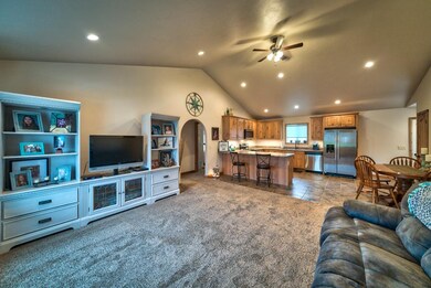 3019 Hardpan Ave, Cody, WY 82414 - photo 6