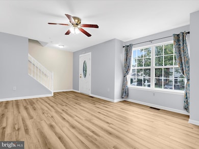 116 Langdon Farm Cir, Odenton, MD 21113 - photo 4