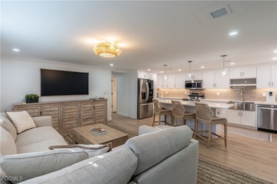 503 Broad Ave S unit 503, Naples, FL 34102 - photo 5