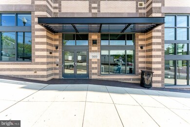 Trafalgar Flats unit 426, Arlington, VA 22204 - photo 3