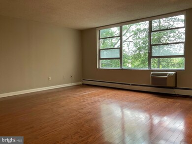 Radnor House unit 301, Bryn Mawr, PA 19010 - photo 5