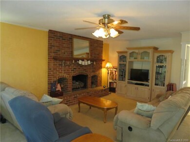 2030 S Morgan St, Shelby, NC 28152 - photo 3