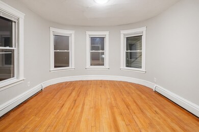 15 1/2 Mendon St unit 3, Worcester, MA 01604 - photo 4