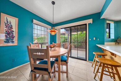 11-Breakfast Nook