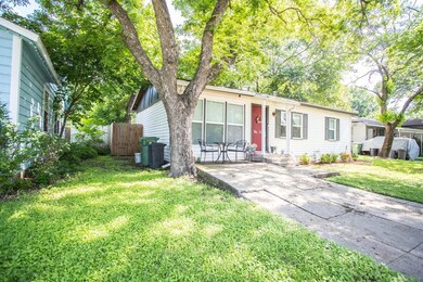 312 Elm St, Hurst, TX 76053 - photo 2