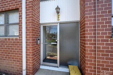 1300 Rock Ave unit E8, North Plainfield, NJ 07060 - photo 2