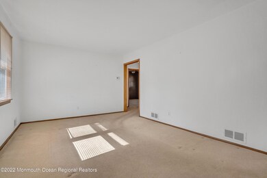 20 Luppatatong Ave, Keyport, NJ 07735 - photo 4