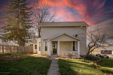 207 N Oakland St