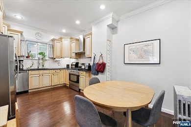 106 Griffith St, Jersey City, NJ 07307 - photo 7