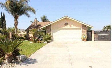Spacious driveway, large enough for an RV, or seve