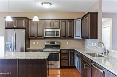 15 Clarice Ln, Cohoes, NY 12047 - photo 6