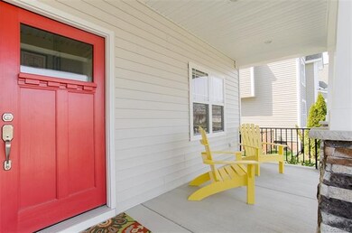 Welcoming Front Porch wide enough for chairs - hav