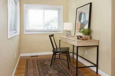 6 Lake Cir, Saugus, MA 01906 - photo 2