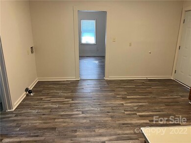 902 9th St, Statesville, NC 28677 - photo 7
