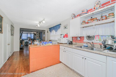 118 Cannon Ave, Staten Island, NY 10314 - photo 7