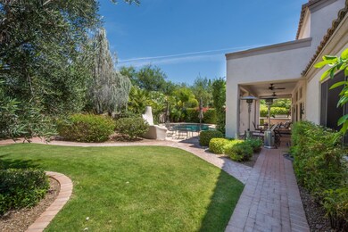 Oustanding Backyard!