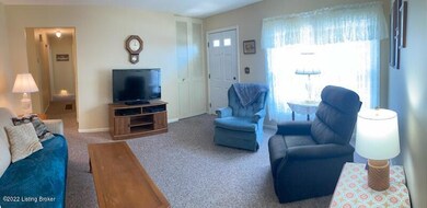 8921 Brandywyne Dr, Louisville, KY 40291 - photo 2