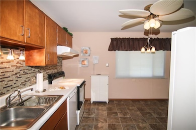 840 Delbrook Dr, Whiteland, IN 46184 - photo 3