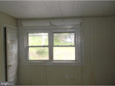 693 High Rd, Ashland, PA 17921 - photo 3