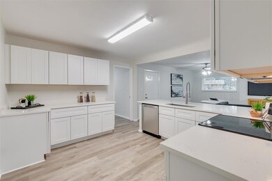 400 Norwood Dr, Hurst, TX 76053 - photo 6