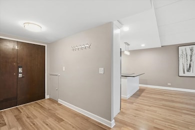 1301 N Western Ave unit 211, Lake Forest, IL 60045 - photo 5