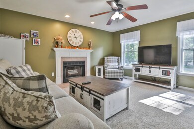 7 Klara Dr, MerriMacK, NH 03054 - photo 6