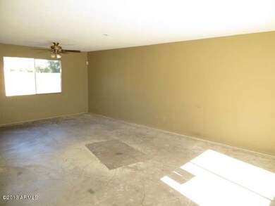 023-288048-LivingArea1